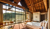 The Luxury Travel Bible