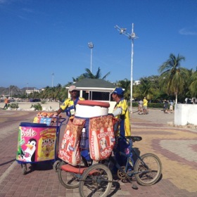 santa-marta-beach-vendors.jpg